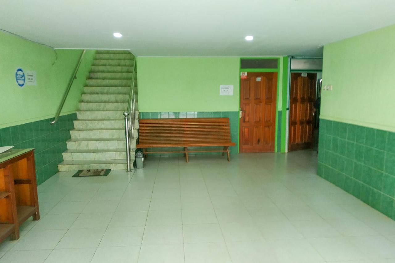 Super Oyo 3098 Hotel Sahabat Baru Singkawang Exterior foto
